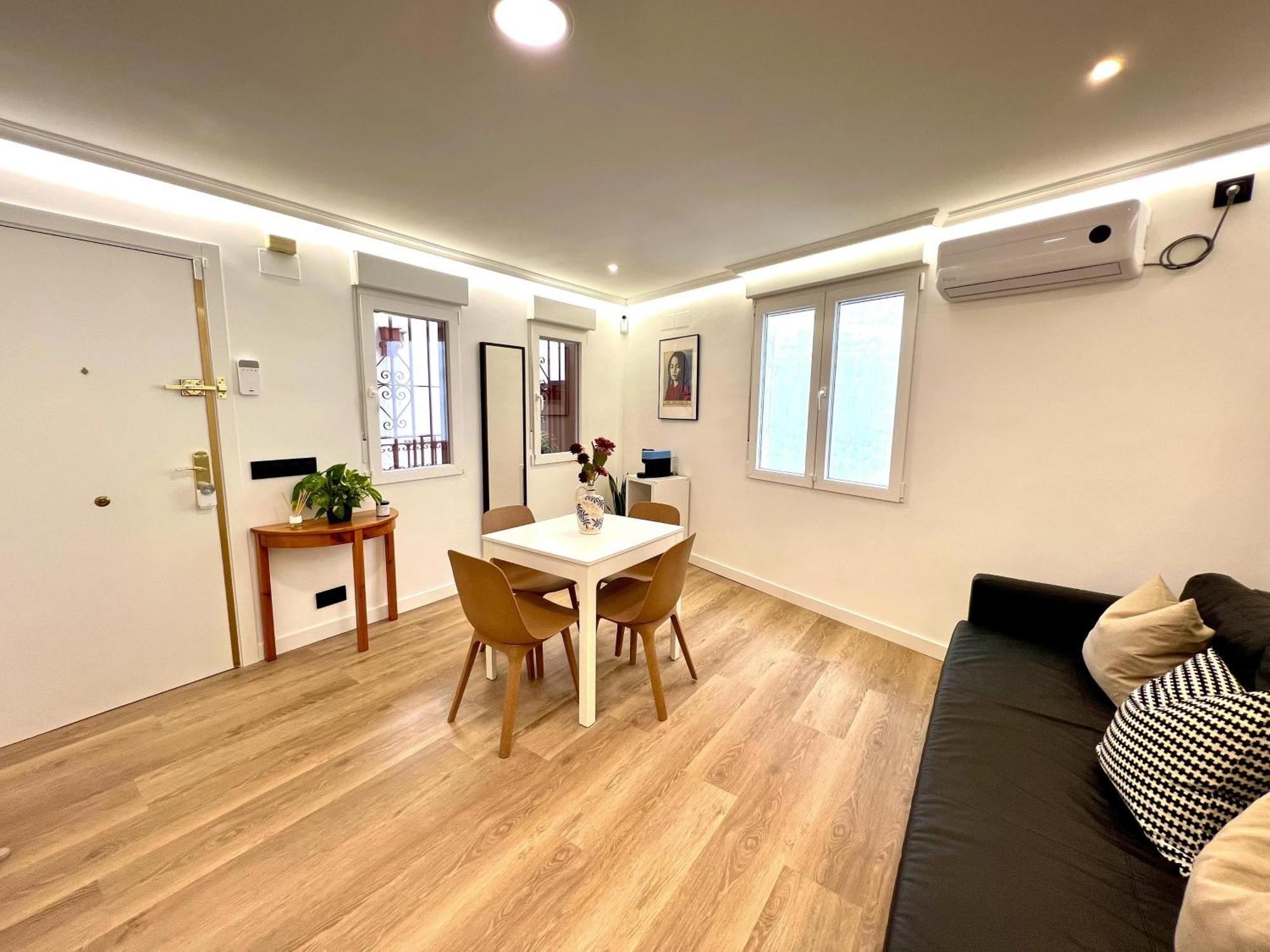 Apartment In The Heart Of Madrid-Piso En Malasana Exteriör bild