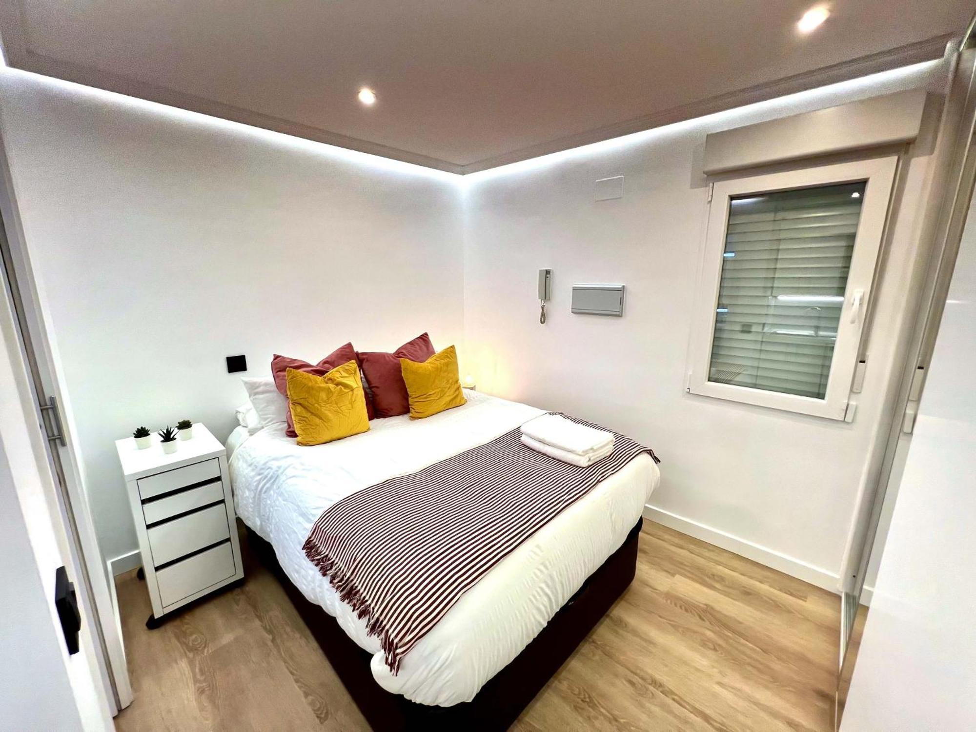 Apartment In The Heart Of Madrid-Piso En Malasana Exteriör bild