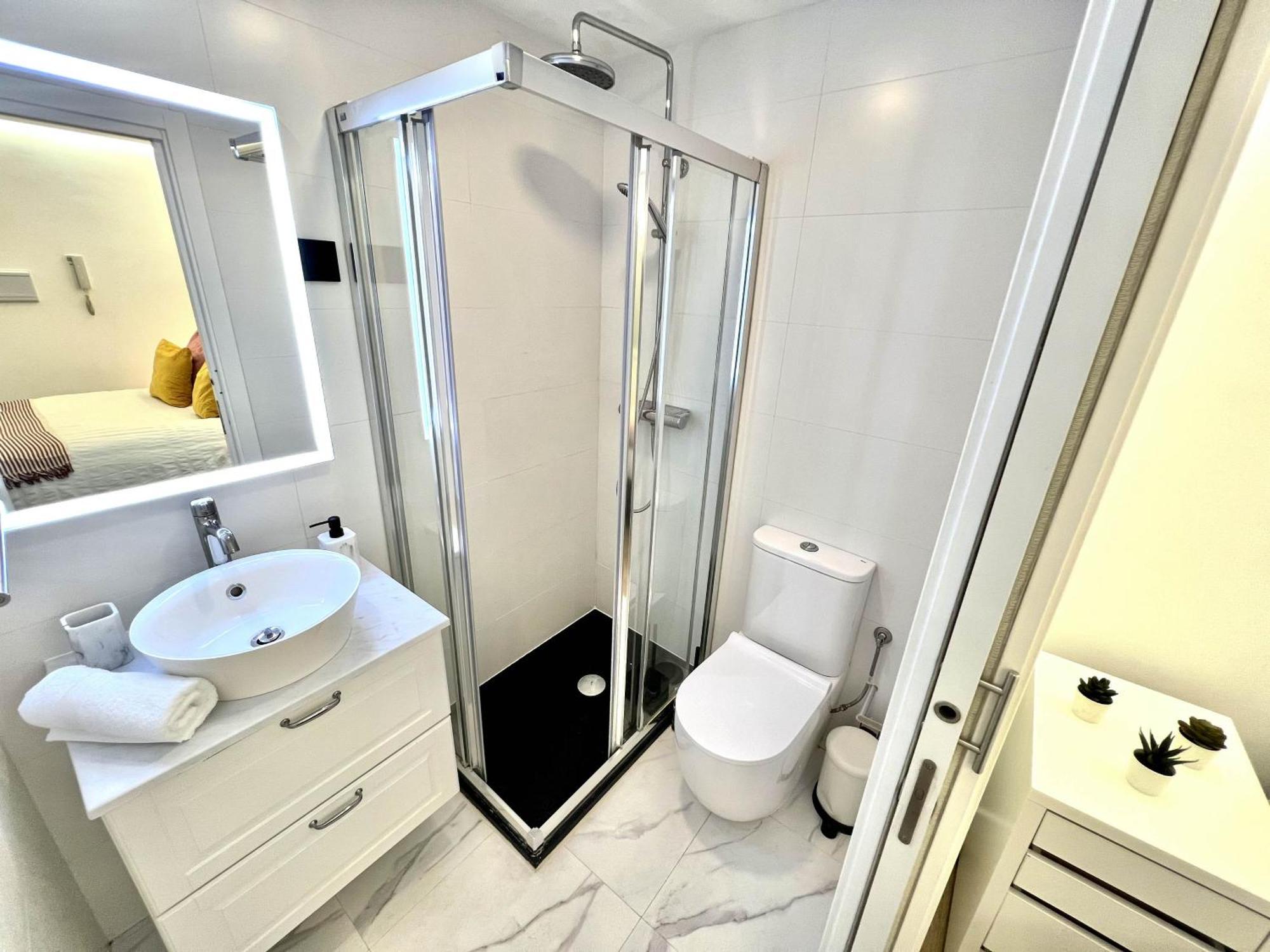Apartment In The Heart Of Madrid-Piso En Malasana Exteriör bild