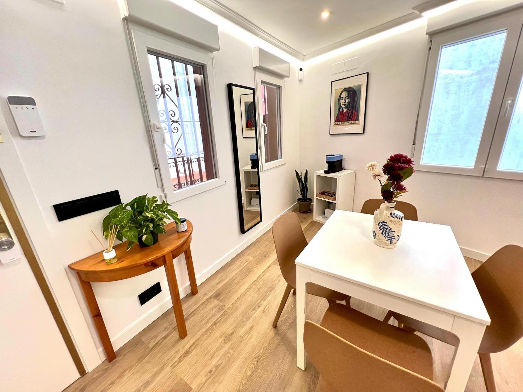Apartment In The Heart Of Madrid-Piso En Malasana Exteriör bild